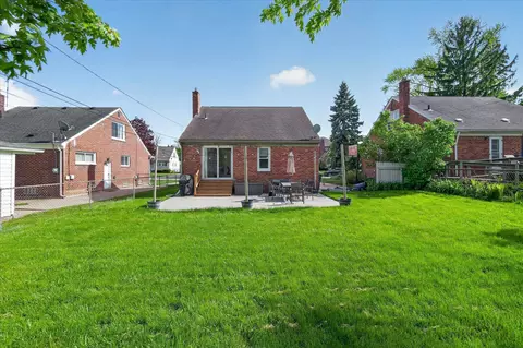Exterior - 684 Phillips, Clawson, MI 48017 photo 9 of 10