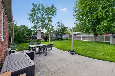 Exterior - 684 Phillips, Clawson, MI 48017 photo 5 of 10