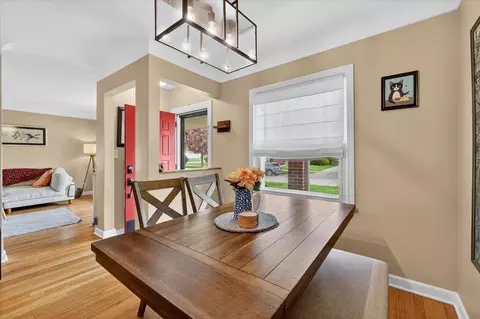 Dining - 684 Phillips, Clawson, MI 48017 photo 2 of 2