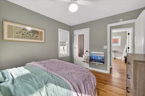 Bedroom - 684 Phillips, Clawson, MI 48017 photo 2 of 4