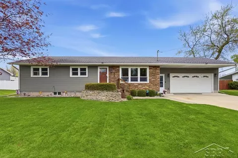 133 Francis, Auburn, MI 48611
