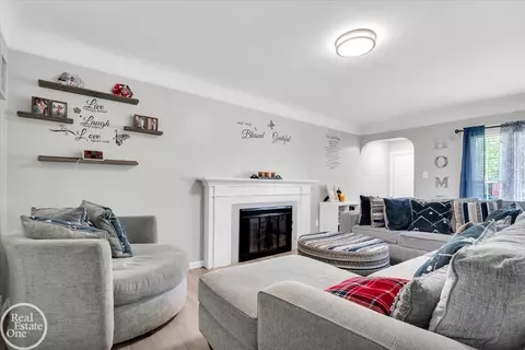 Living - 2024 Manchester, Grosse Pointe Woods, MI 48236 photo 1 of 4