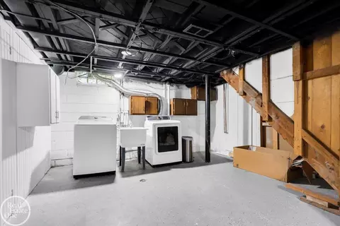Other - 2024 Manchester, Grosse Pointe Woods, MI 48236 photo 4 of 6