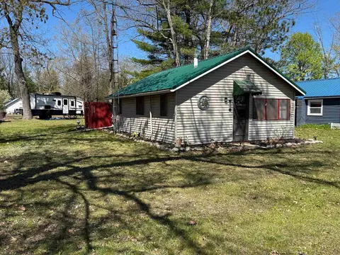 6321 Elk Lk, Gladwin, MI 48624