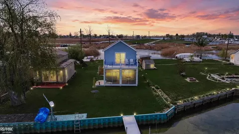 7286 S Channel, Harsens Island, MI 48028