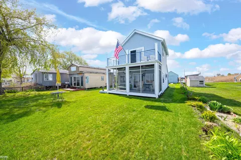 7286 S Channel, Harsens Island, MI 48028