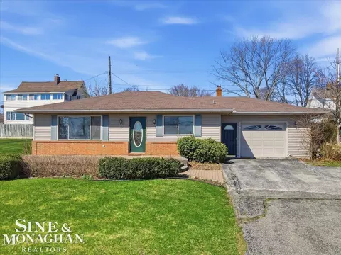 1350 Oakland, Saint Clair, MI 48079