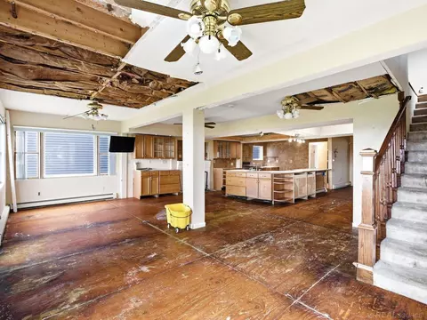Living - 6143 Pointe Tremble Rd, Algonac, MI 48001 photo 5 of 7