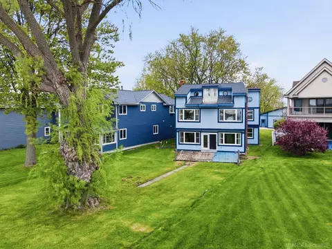 Exterior - 6143 Pointe Tremble Rd, Algonac, MI 48001 photo 6 of 7
