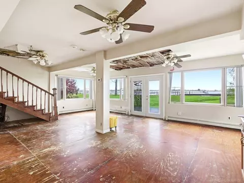 Living - 6143 Pointe Tremble Rd, Algonac, MI 48001 photo 4 of 7