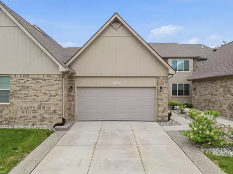 14967 Stoney Brk #2, Shelby Township, MI 48315