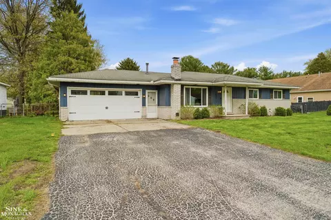 Exterior - 1032 Summer, Algonac, MI 48001 photo 8 of 10