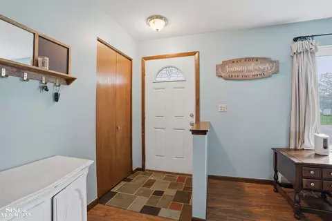 Entry Way - 1032 Summer, Algonac, MI 48001 photo 1 of 1