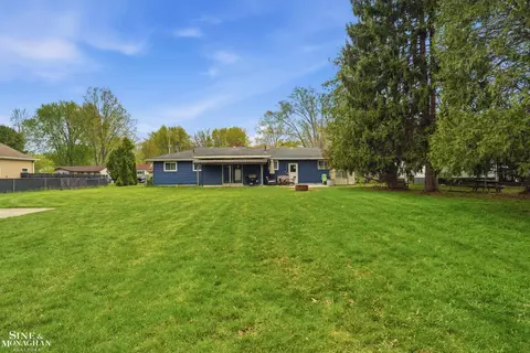 Exterior - 1032 Summer, Algonac, MI 48001 photo 6 of 10