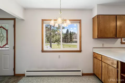 Dining - 1375 E M28, Marquette, MI 49855 photo 1 of 1