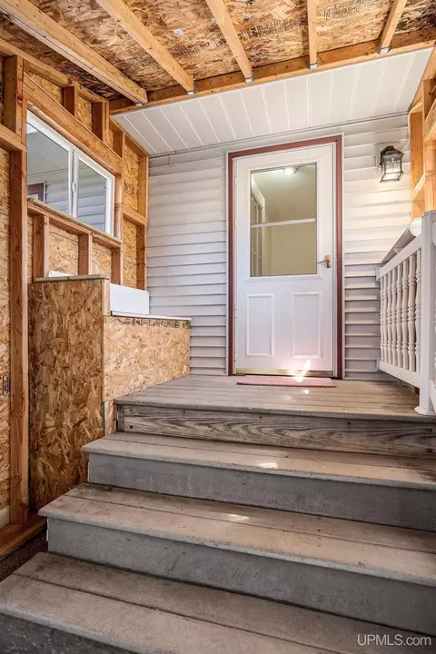 Exterior - 1375 E M28, Marquette, MI 49855 photo 2 of 4