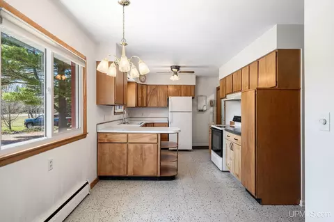Kitchen - 1375 E M28, Marquette, MI 49855 photo 2 of 4