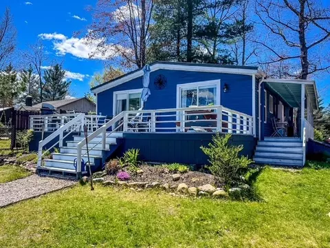 791 Bluegill Lk, Harrison, MI 48625
