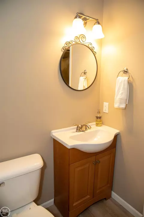 Bath - 17385 Hillcrest, Macomb, MI 48044 photo 7 of 7