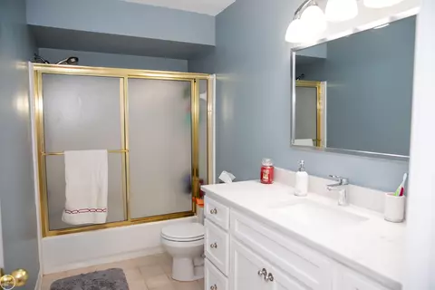 Bath - 17385 Hillcrest, Macomb, MI 48044 photo 3 of 7