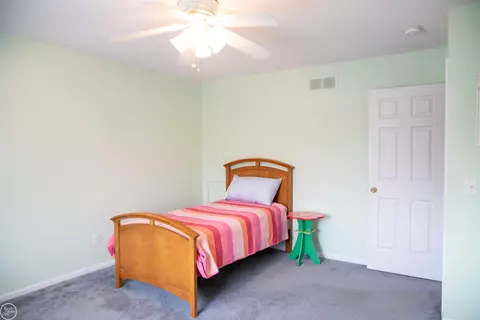Bedroom - 17385 Hillcrest, Macomb, MI 48044 photo 5 of 8