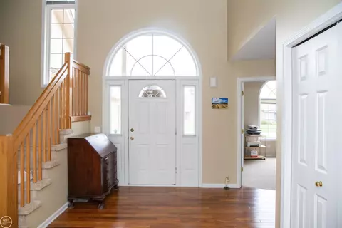 Entry Way - 17385 Hillcrest, Macomb, MI 48044 photo 2 of 5