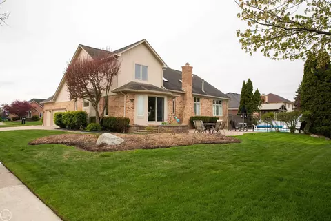 Exterior - 17385 Hillcrest, Macomb, MI 48044 photo 8 of 8