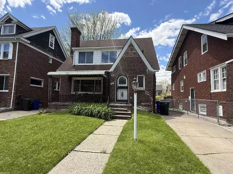 591 Chalmers, Detroit, MI 48215