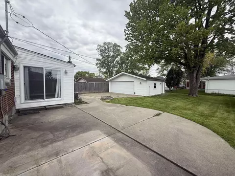 Exterior - 17851 Rainbow, Fraser, MI 48026 photo 5 of 7
