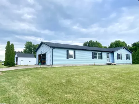 17250 Armada Ctr, Armada, MI 48005