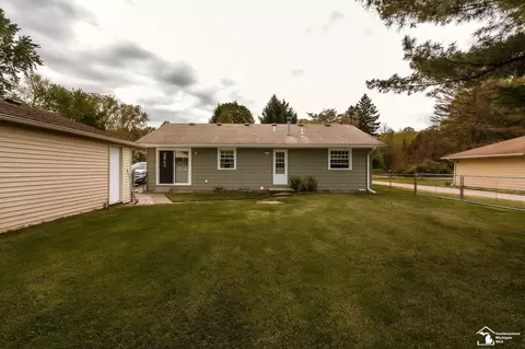 Exterior - 7502 Wilfred, Temperance, MI 48182 photo 3 of 5