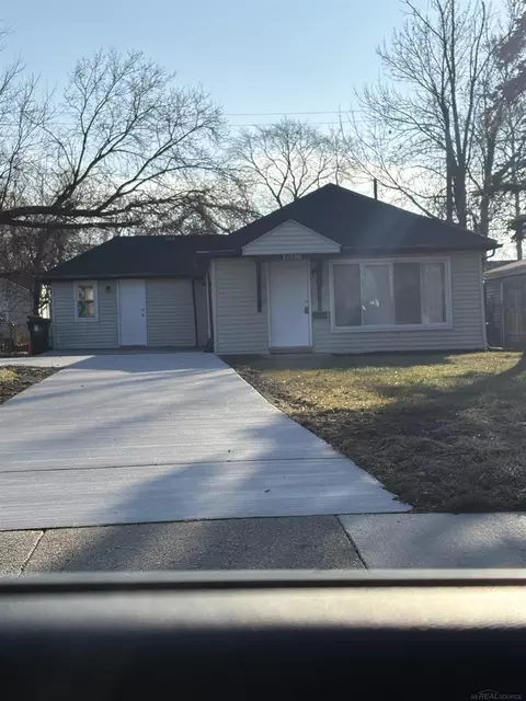 21700 Elizabeth, Saint Clair Shores, MI 48080