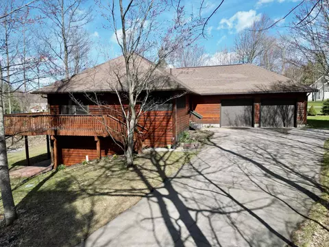 70 David, Marquette, MI 49855