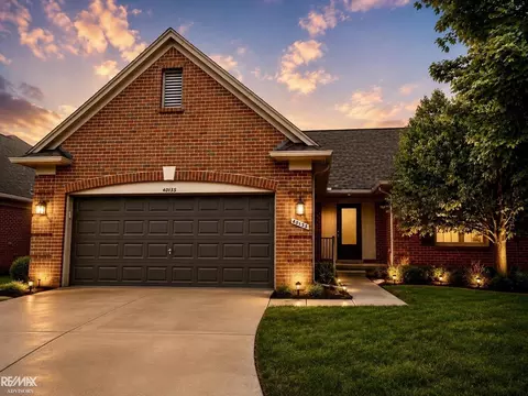 40135 Streamwood, Sterling Heights, MI 48310