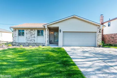 17699 Kuecken, Clinton Township, MI 48038