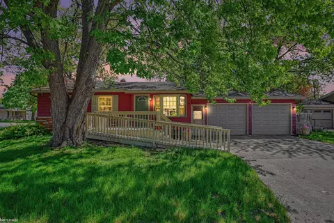 2436 20th, Port Huron, MI 48060
