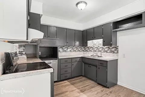 Kitchen - 2007 Chelan, Flint, MI 48503 photo 1 of 3