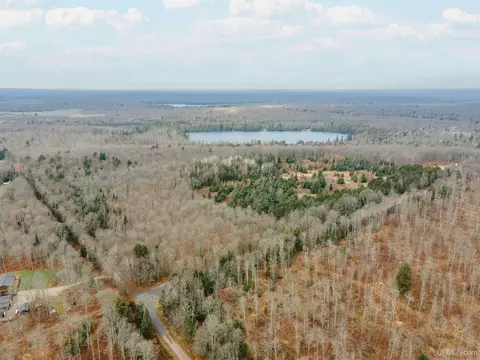 200 Olson Loop, Iron River, MI 49935 photo 6