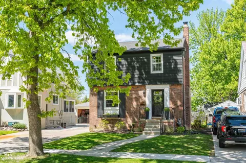 1412 Brys, Grosse Pointe Woods, MI 48236