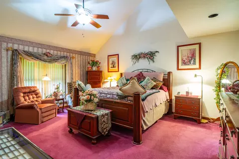 Bedroom - 47799 Farmbrook, Chesterfield, MI 48051 photo 1 of 6