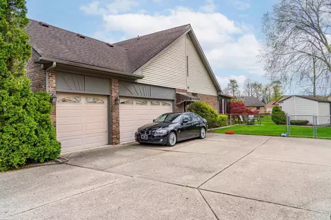 Exterior - 47799 Farmbrook, Chesterfield, MI 48051 photo 2 of 12
