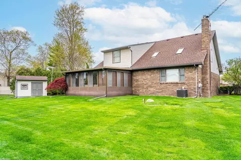 Exterior - 47799 Farmbrook, Chesterfield, MI 48051 photo 8 of 12