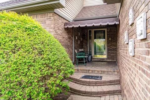 Exterior - 47799 Farmbrook, Chesterfield, MI 48051 photo 10 of 12
