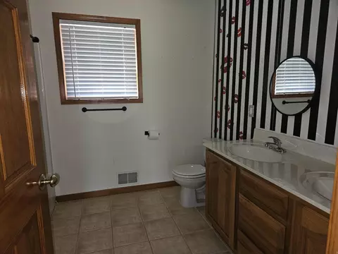 Bath - 335 Pine, Harrison, MI 48625 photo 3 of 12