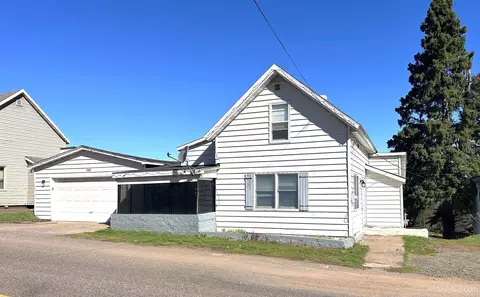 168 Saginaw, Ishpeming, MI 49849