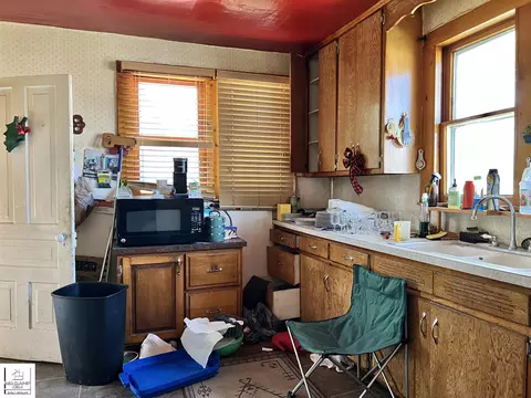 Kitchen - 107 W Second, Davison, MI 48423 photo 2 of 2