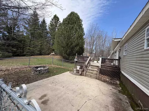 Exterior - e9716 Old Indiantown Road, Munising, MI 49862 photo 5 of 8