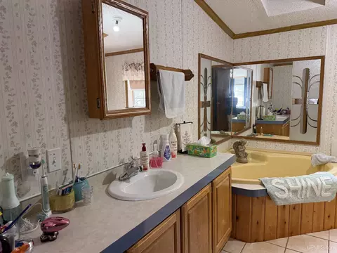 Bath - e9716 Old Indiantown Road, Munising, MI 49862 photo 3 of 4
