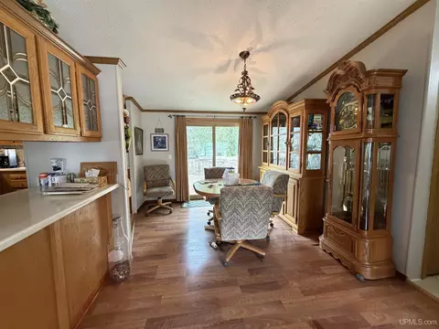 Dining - e9716 Old Indiantown Road, Munising, MI 49862 photo 1 of 1