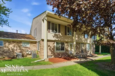 31627 Breezeway, New Baltimore, MI 48047